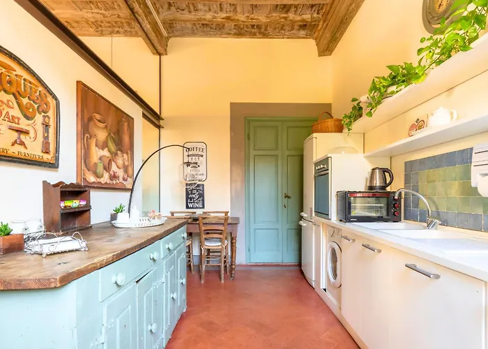 Santa Croce Palace By San Collection