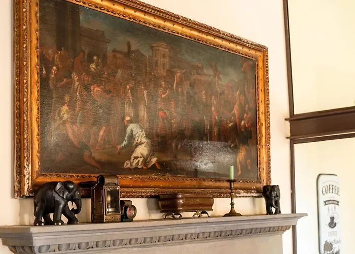 Santa Croce Palace By San Collection